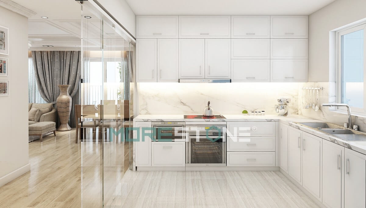 Đá trắng vân mây tạo cho căn bếp không gian sạch sẽ, hài hòa với thiết kế của tủ bếp Tủ bếp hiện đại, tủ bếp chữ u, tủ bếp chữ i, tủ bếp chữ l