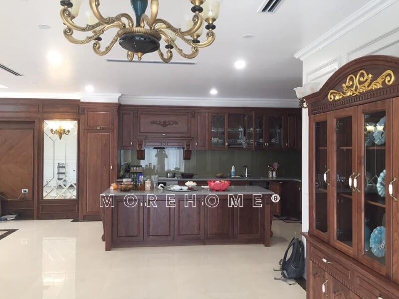 Morehome giới thiệu đến quý khách hàng công trình sản phẩm thi công nội thất biệt thự cao cấp tai Ecopark Hưng Yên. Đây là công trình thi công nội thất bằng gỗ tự nhiên. Nếu quý khách đang cần tìm thuê đơn vị thiết kế và thi công nội thất biệt thự tại Ecopark thì hãy liên hệ ngay với Morehome để được tư vấn và tham quan công trình thi công thực tế.