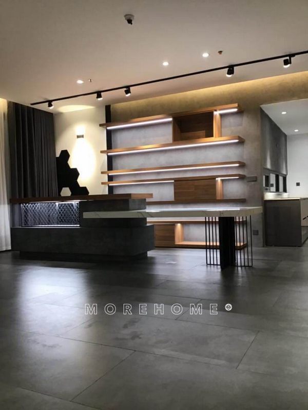 Công trình sản phẩm thi công nội thất hiện đại ở căn hộ penthouse skylake phạm hùng hà nội. Morehome có nhiều kinh nghiệm thi công thực tế các căn hộ penthouse - duplex cao cấp tại hà nội. Quý khách hàng có nhu cầu thuê đơn vị thi công nội thất tại hà nội. Vui lòng liên hệ Morehome để được tư vấn và báo giá